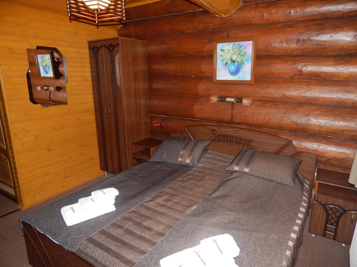Zatyshok Hotel Svalyava Exterior photo