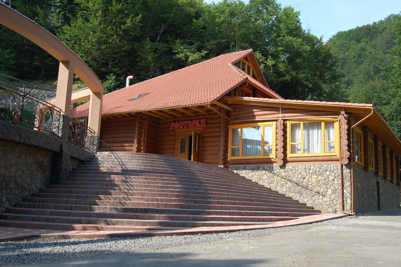 Zatyshok Hotel Svalyava Exterior photo